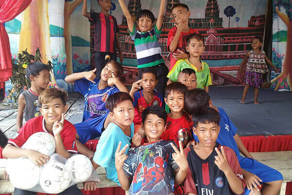 カンボジアの子ども達