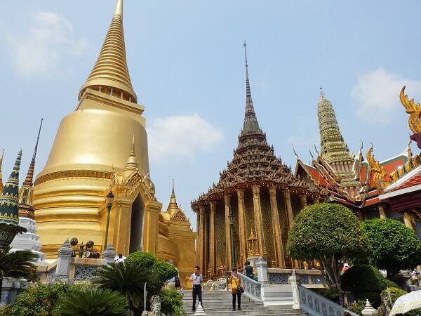 仏教国タイ