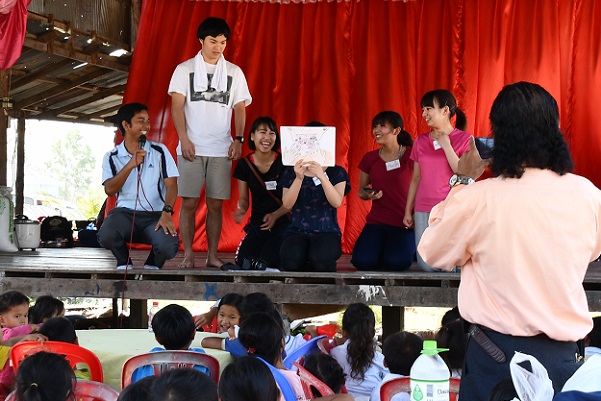 慶応大学生が健康診断を開催