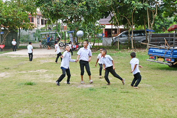 ドンナクン小学校の校庭